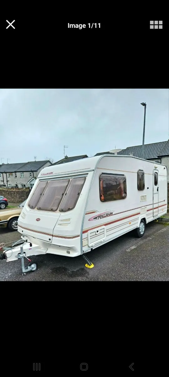 Caravan with awning/all accessories - Image 3