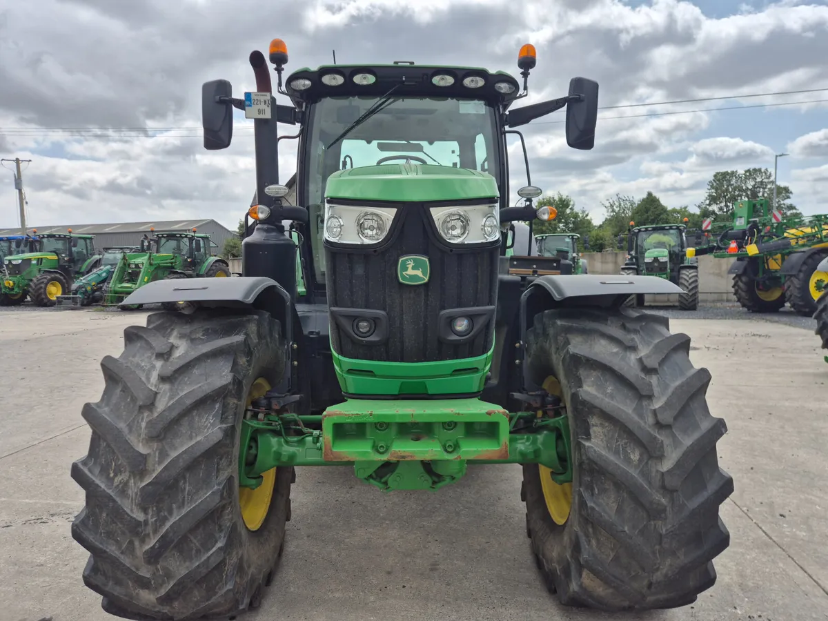 John Deere 6215R 2022 - Image 4