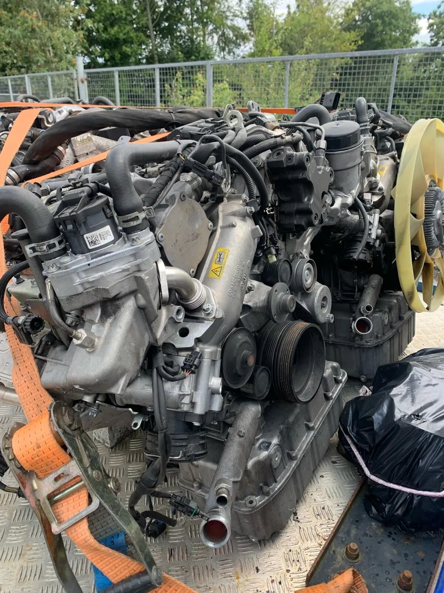 Mercedes sprinter W907-910 OM642  3.0 v6 Cdi - Image 3