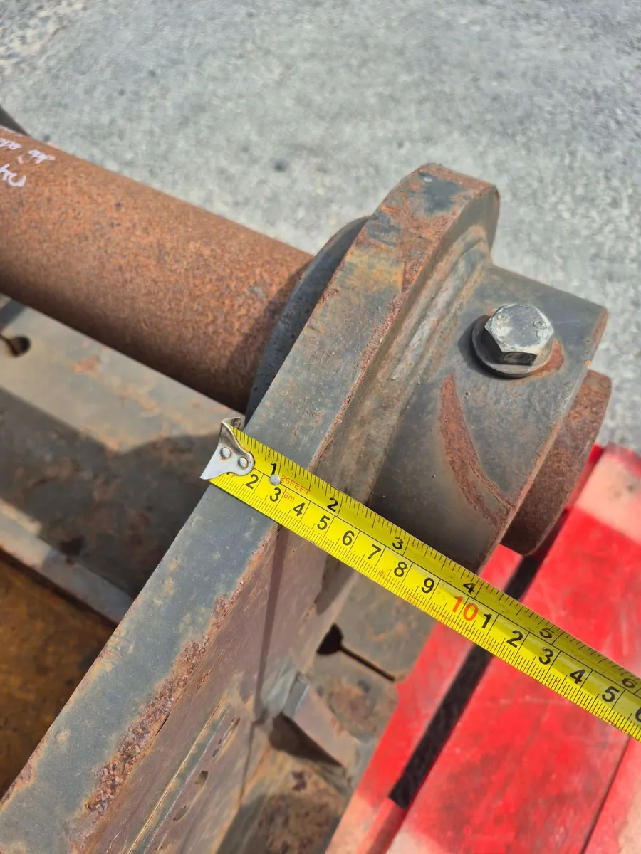 Digger cradle 30-40ton 100mm pins Titus made - Image 2