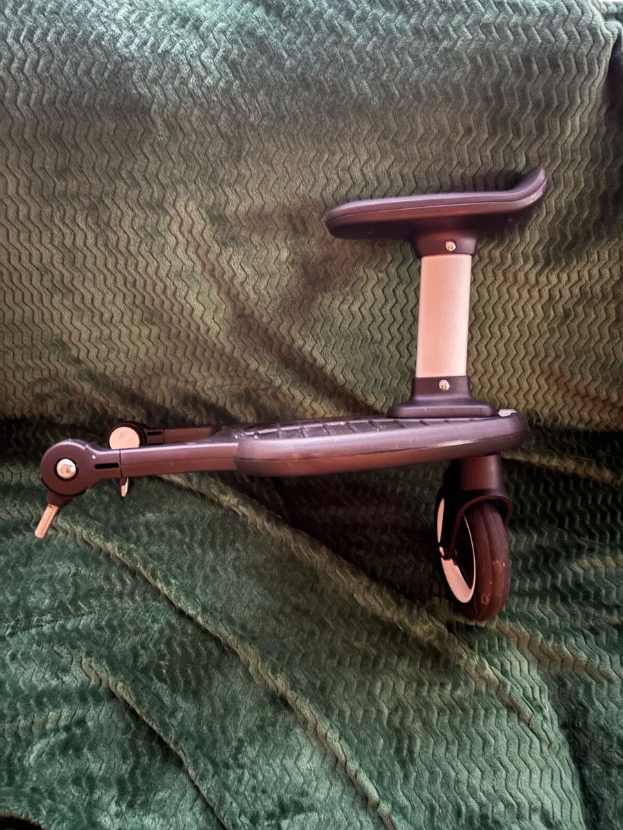 Bugaboo Comfort Wheeled Board with Seat. - Image 1