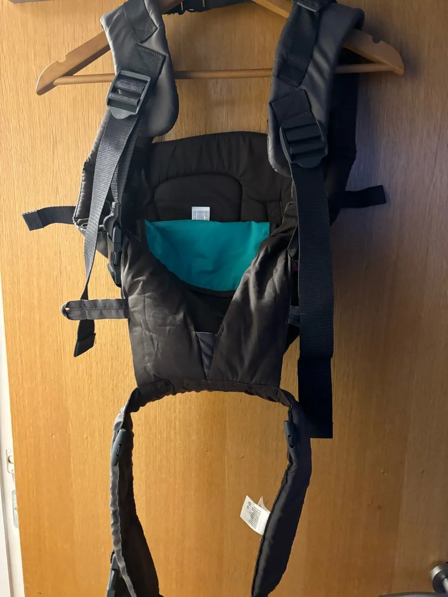 Infantino Baby Carrier - Image 3