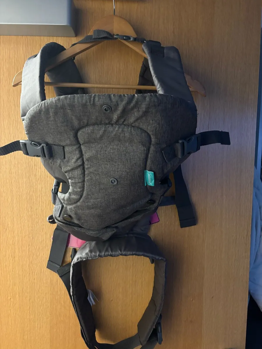 Infantino Baby Carrier - Image 1