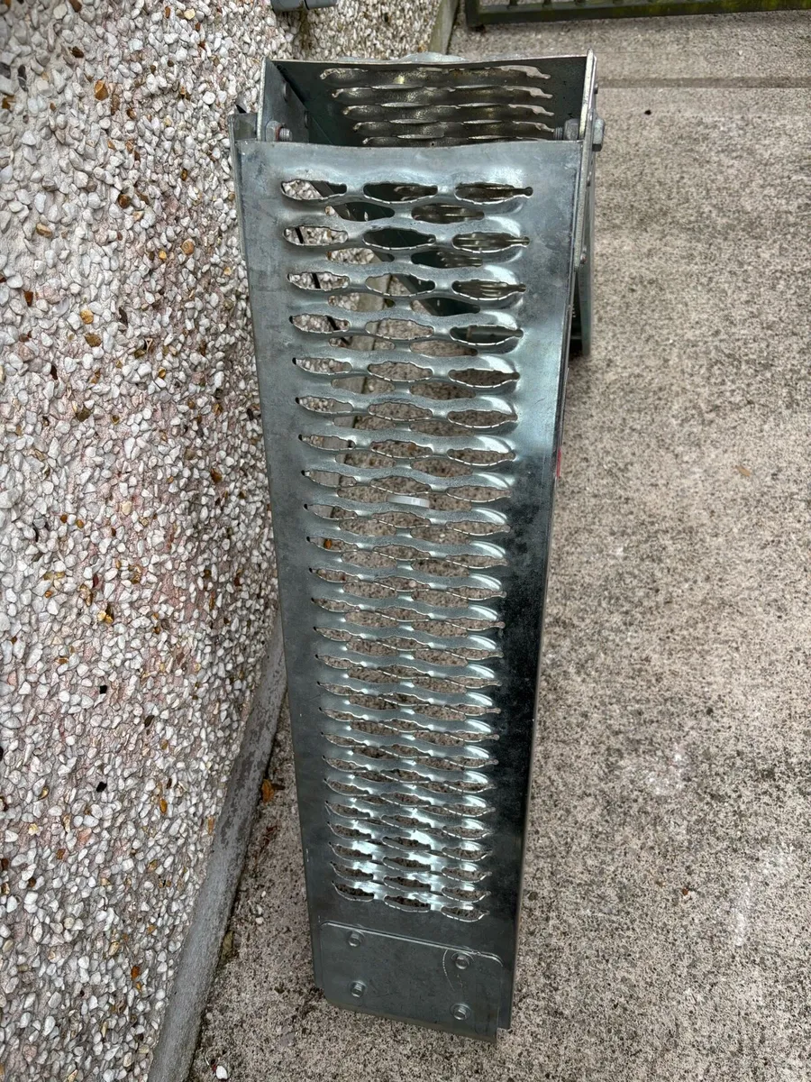 Motorcycle Ramp - Image 2