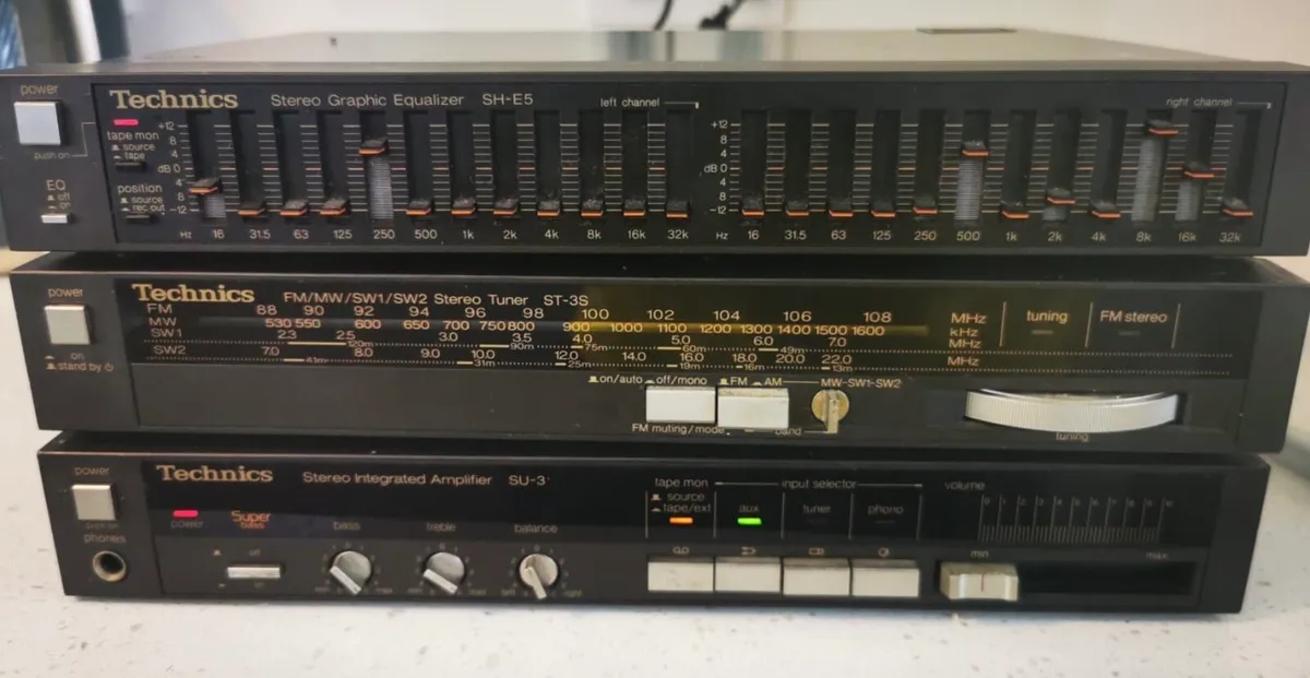 Technics Seperates ( Amp ; Tuner ; Graphic Equaliz - Image 3