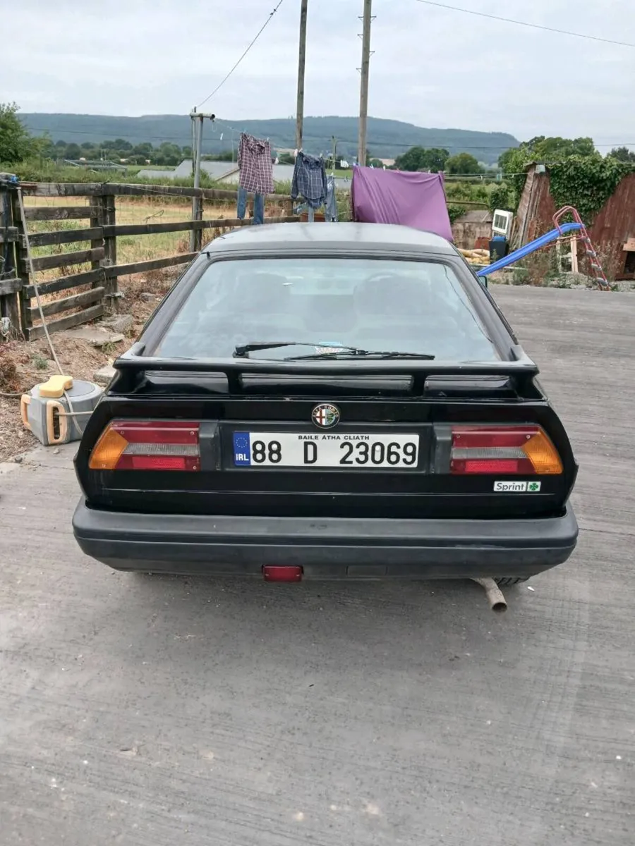 Vintage car - Image 3