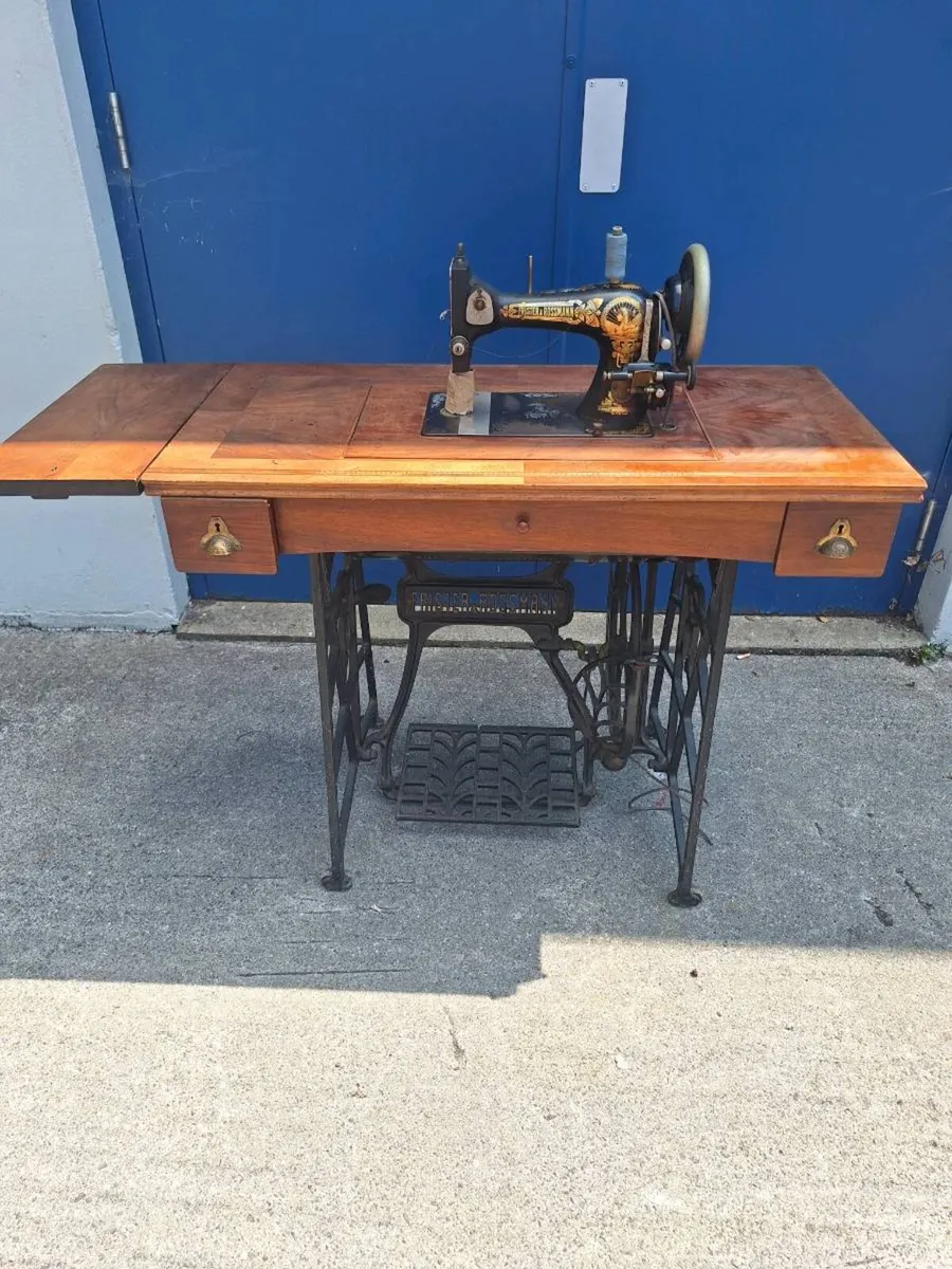 Frister & Rossmann Hand Crank c1901 - Image 1