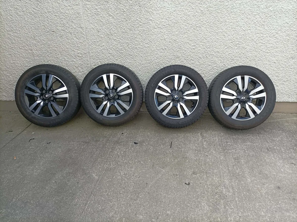 Renault trafic sport alloys - Image 1