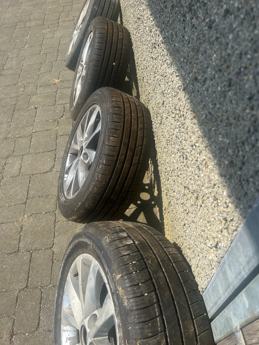 16 inch alloys - Image 2