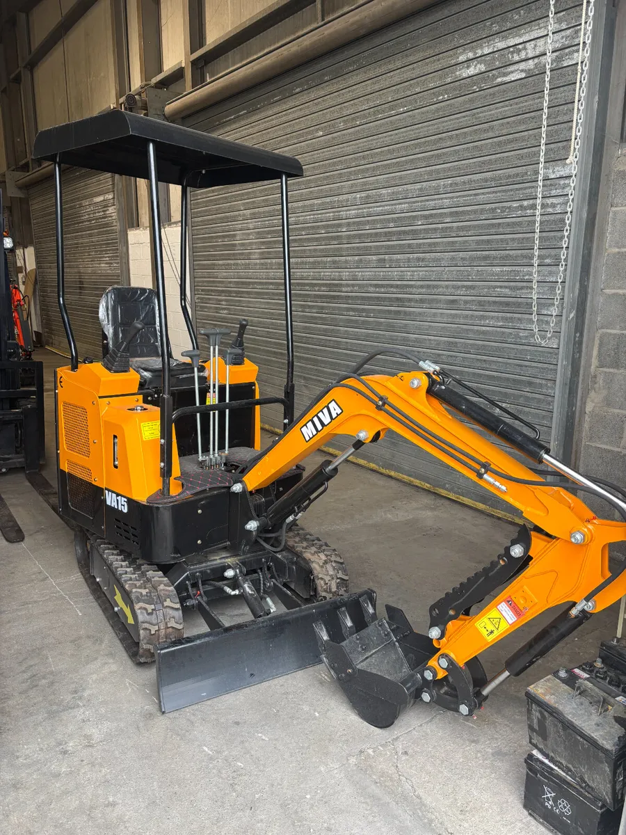 Miva VA15 mini Excavator - Image 1