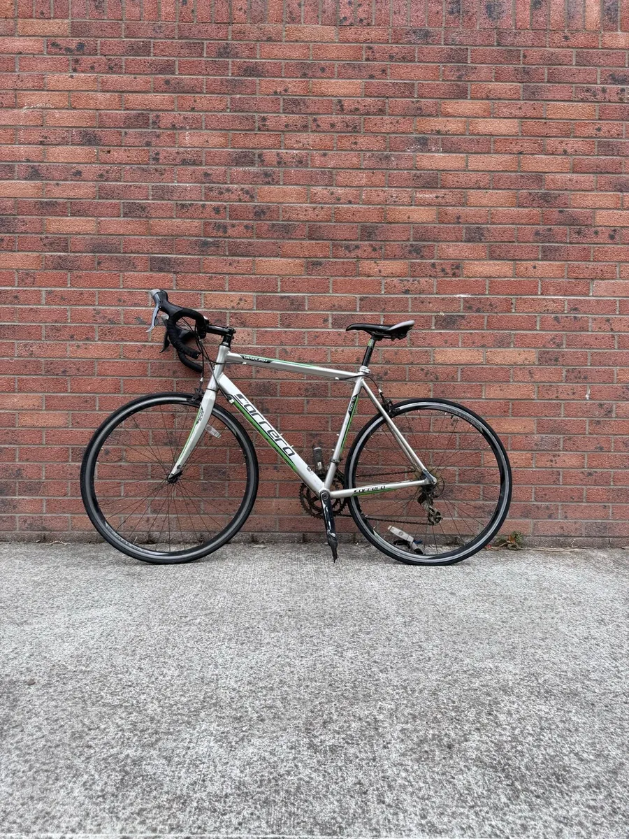 Carrera Vanquish Road Bike - Image 1