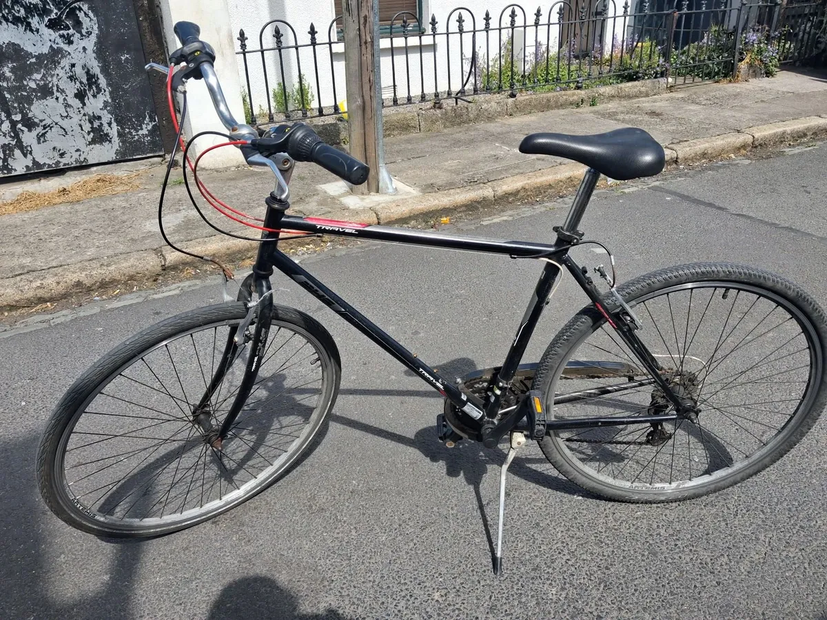BHS Travel 18-speed hybrid bike - needs service - Image 1