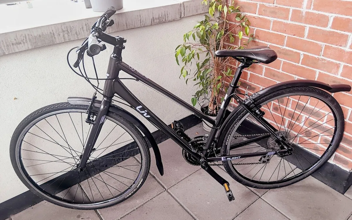 XL trek road bike in perfect condition - Image 4