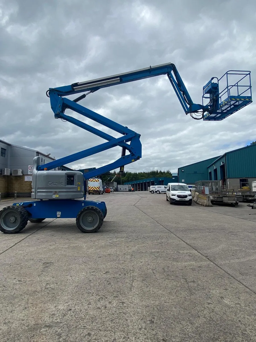 2014 GENIE Z60 – 34 66FT DIESEL ARTIC BOOM LIFT - Image 2