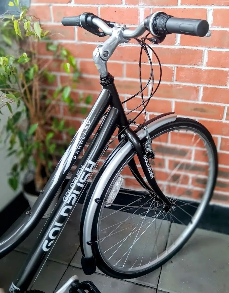 ladies goldrush road bike in perfect condition - Image 2