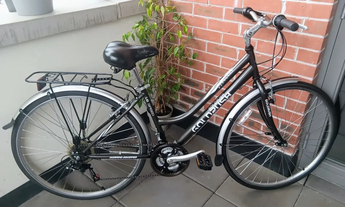 ladies goldrush road bike in perfect condition - Image 1