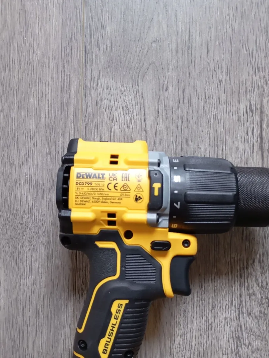 DeWalt Combi Drill Kit (New) - Image 4