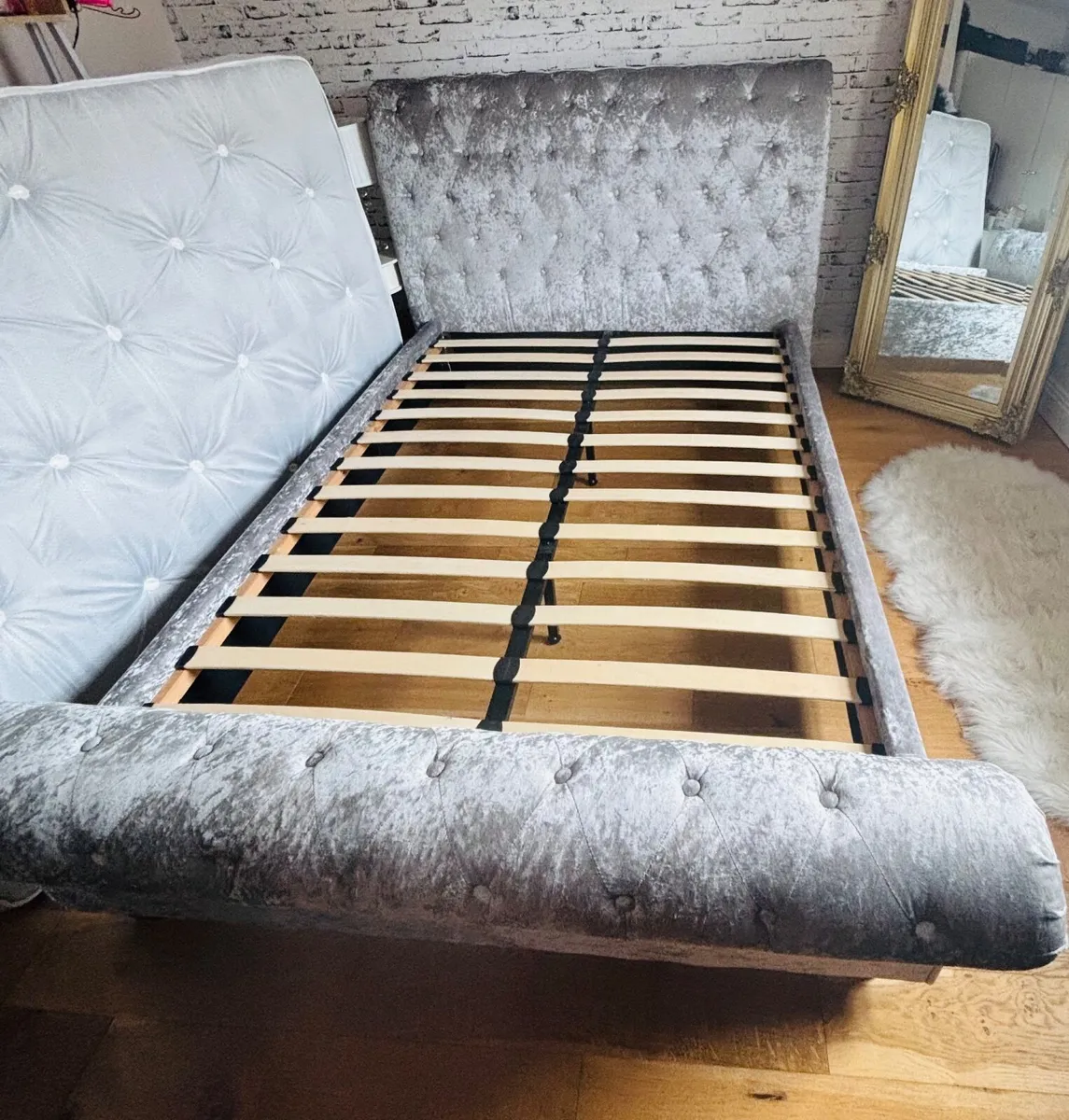 Bed - Image 1