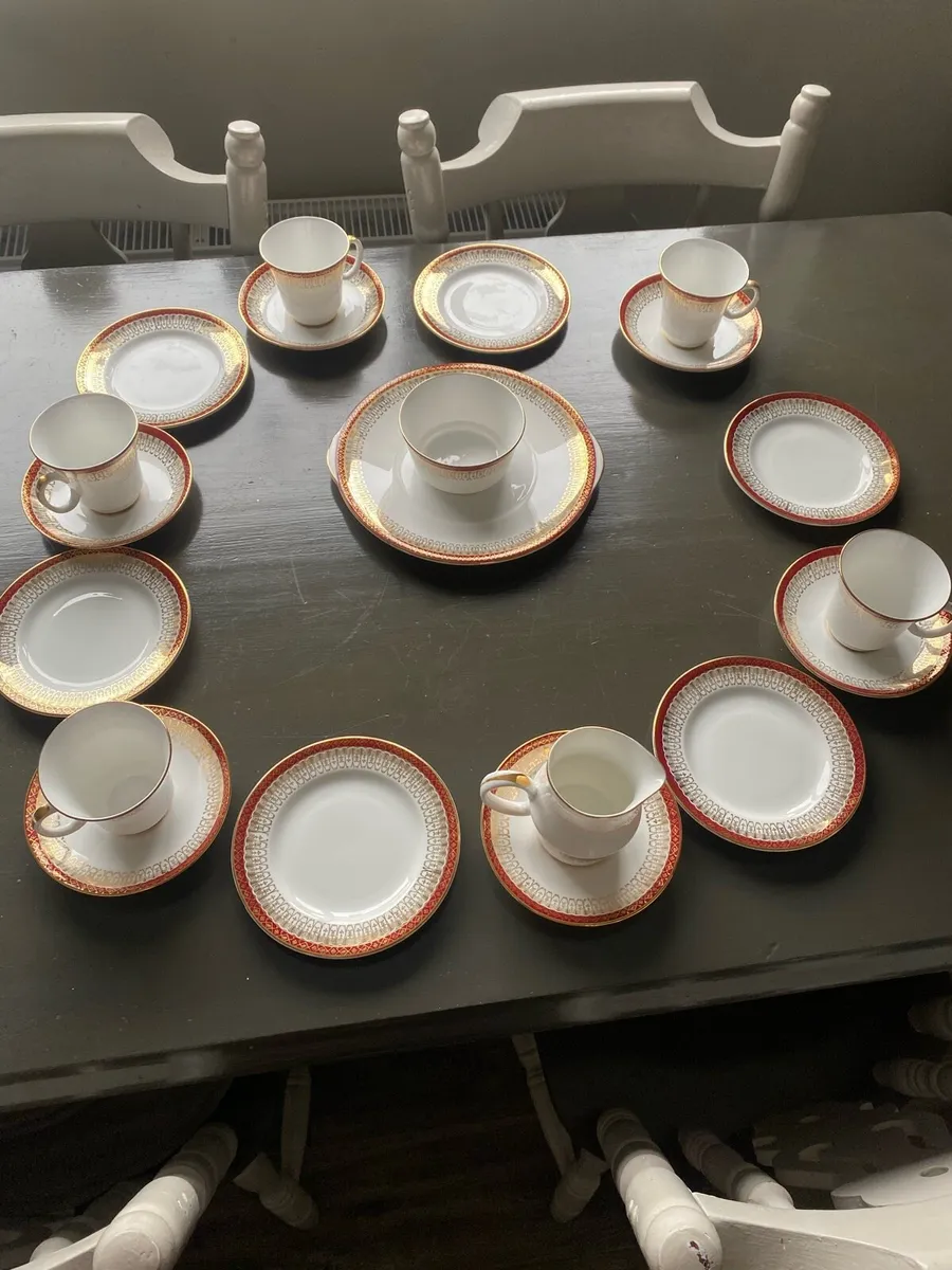 Royal Grafton Tea Set - Image 1