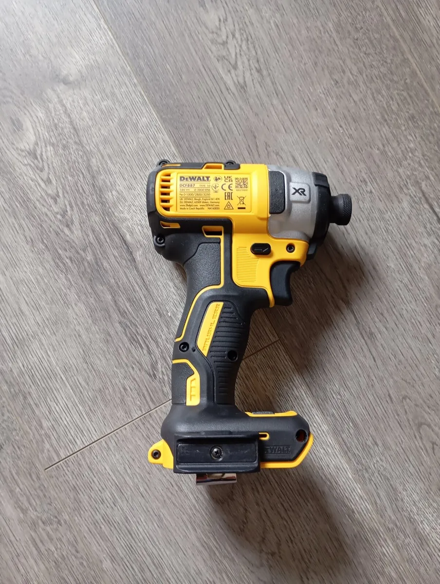 DeWalt Impact Driver Kit (New) - Image 4