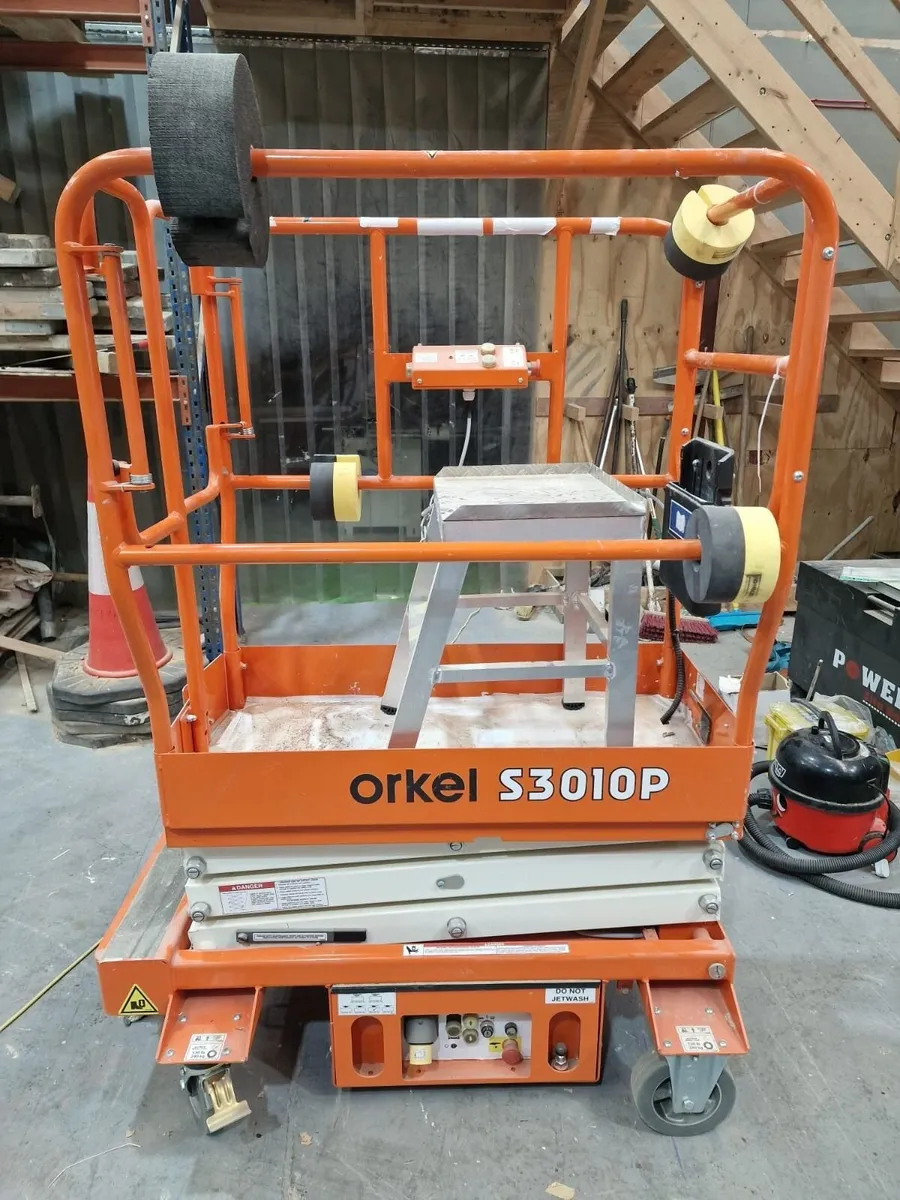 MEWP - Snorkel S3010P - Scissor Lift - Image 1