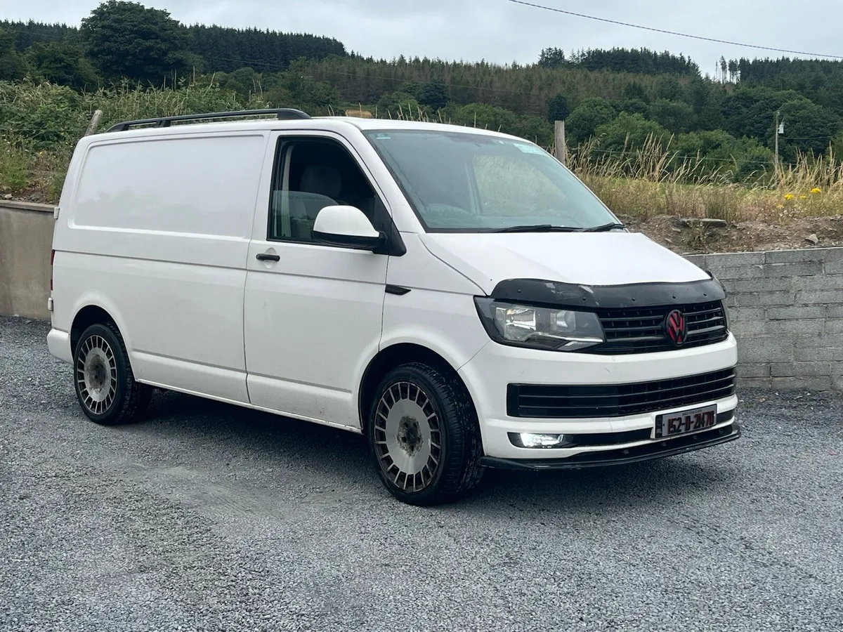 Volkswagen transporter 2015 - Image 1
