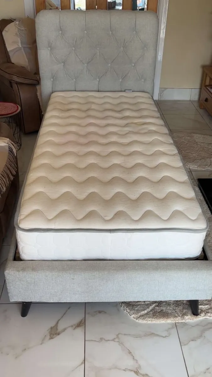 Single bed with mattress