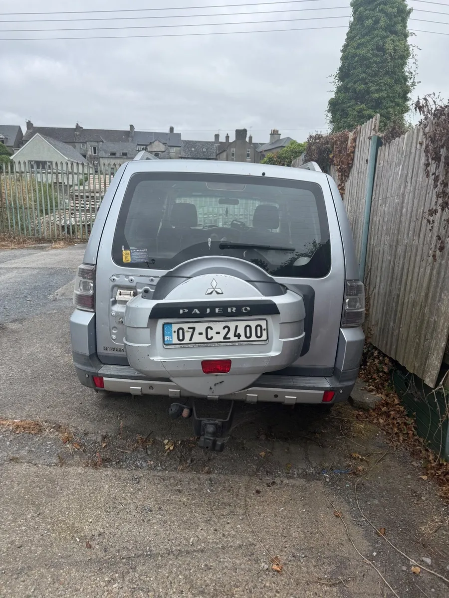 Pajero 3.2 - Image 2
