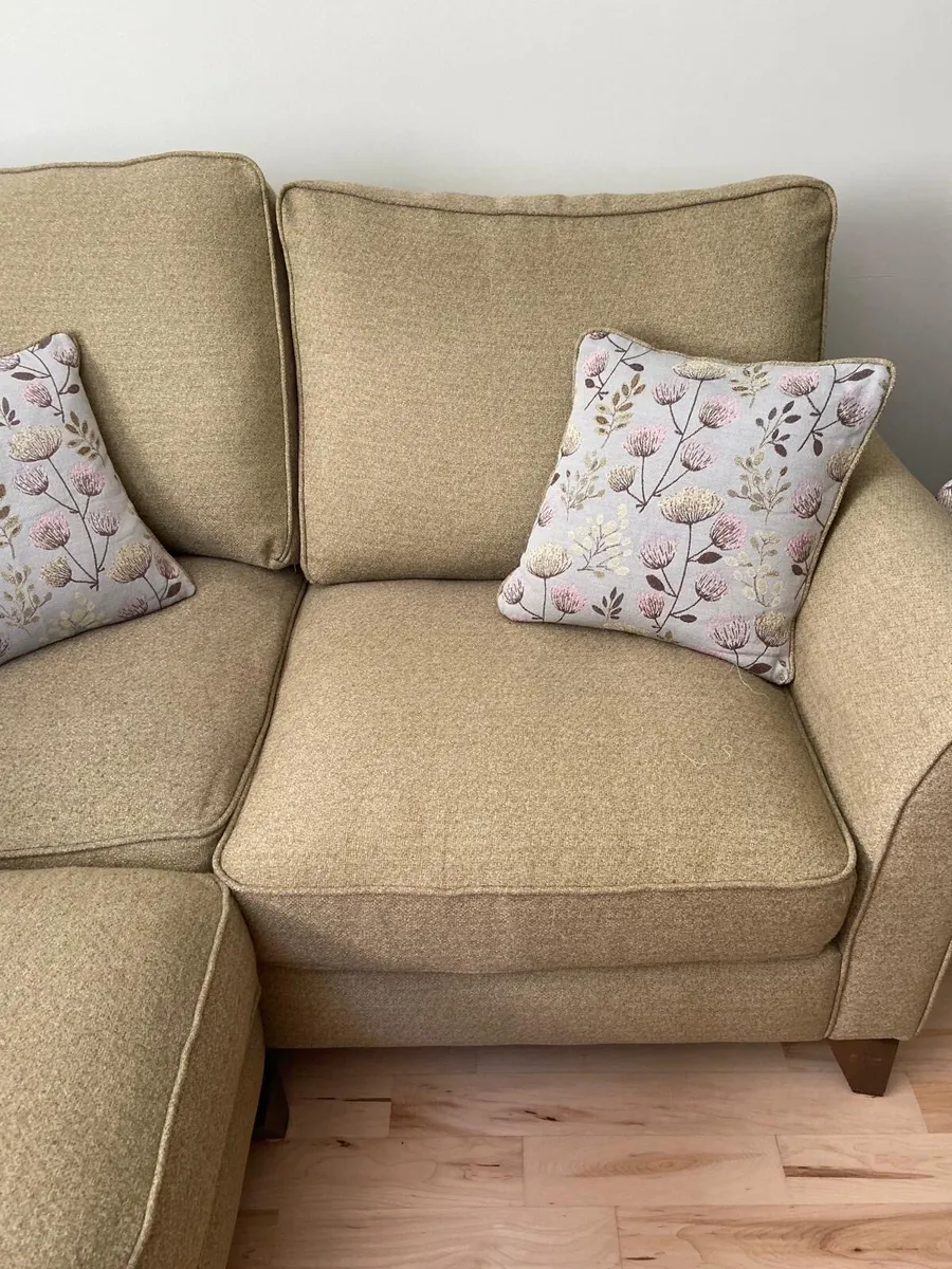 L - shaped sofa - Image 3