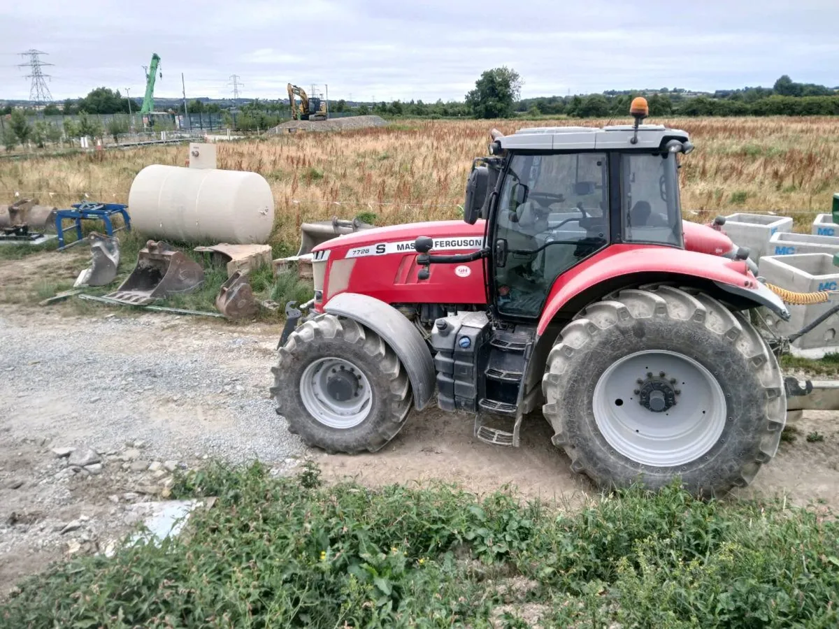 Massey Ferguson 7726 - Image 1