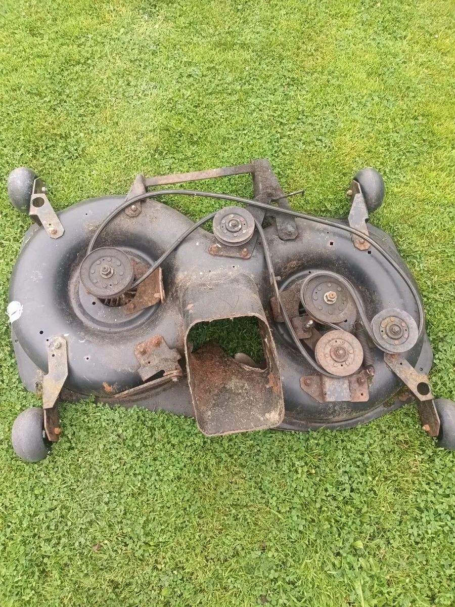 Husqvarna 42inch Deck Complete - Image 4
