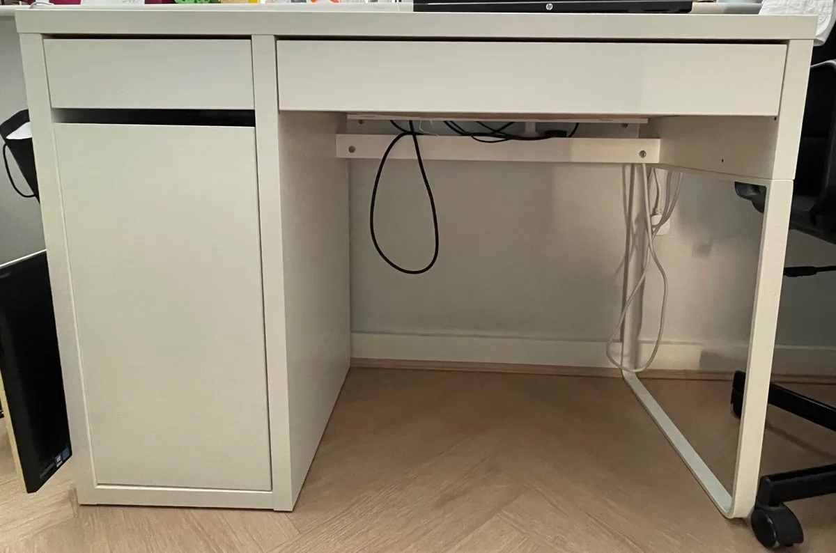 Desk - Image 1