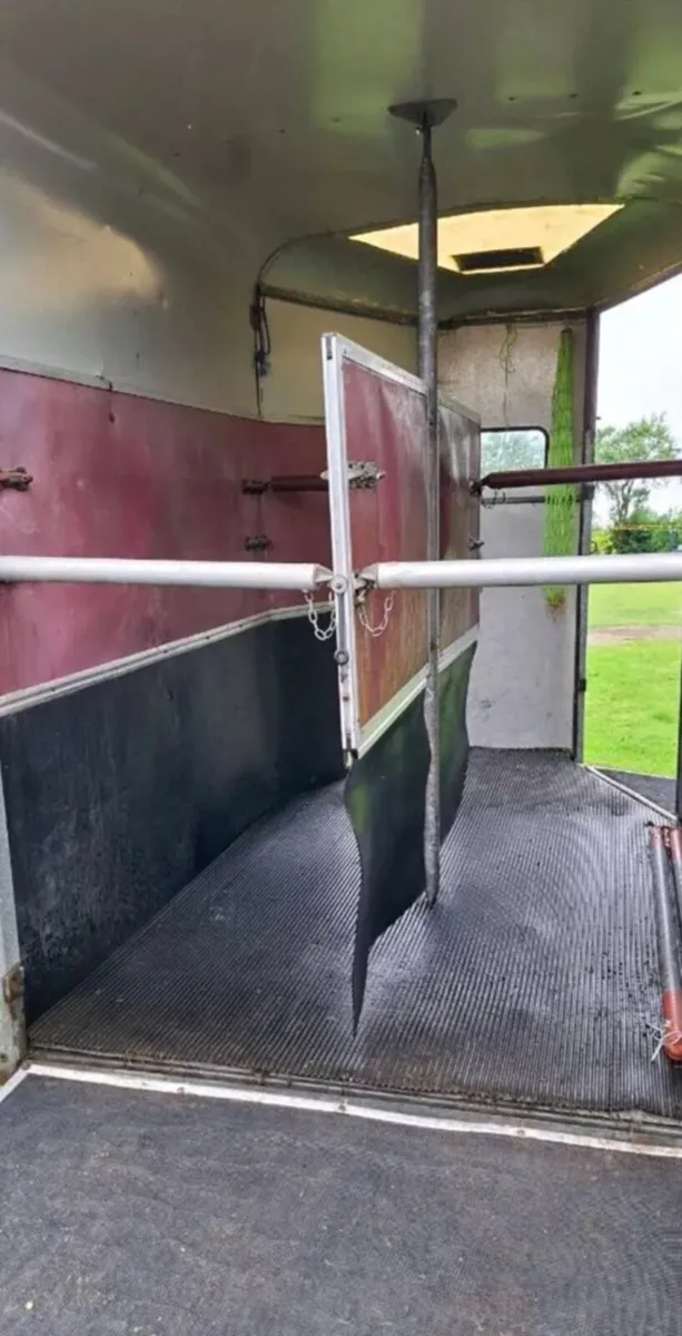Ivory Williams 505 Horse Box - Image 3