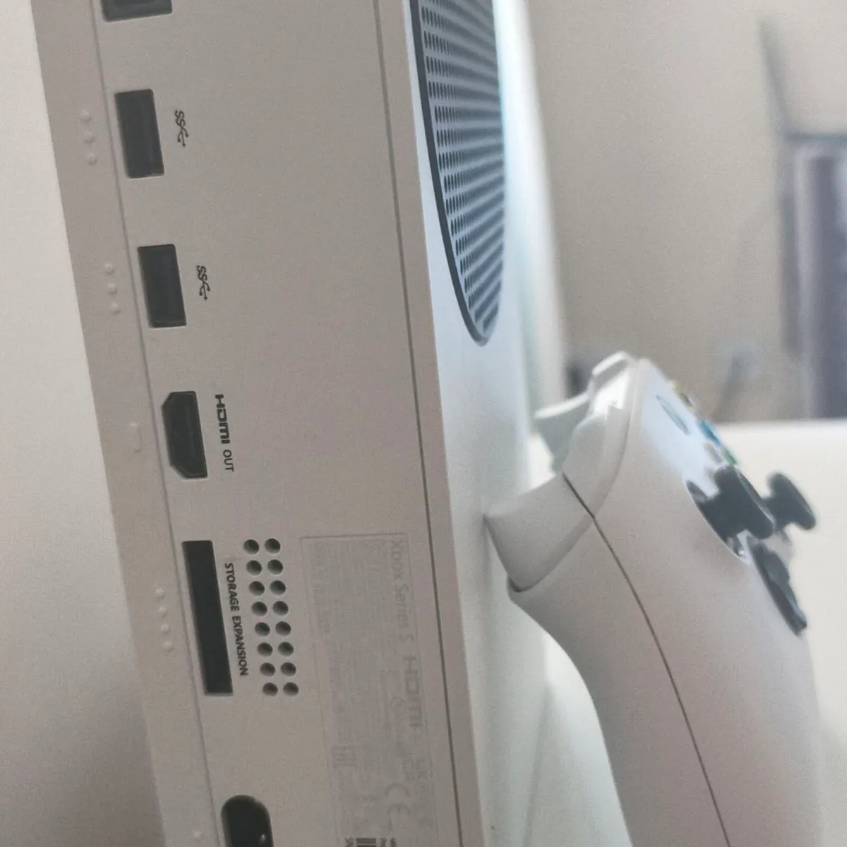 Xbox Series S Console 512GB + Wireless Controller - Image 2