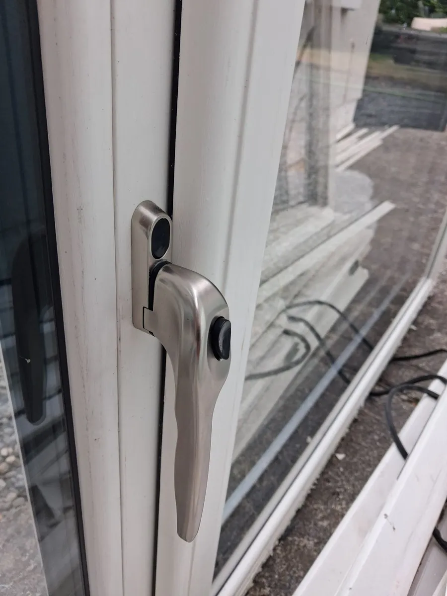 TRIPLE GLAZED WINDOW - Image 3