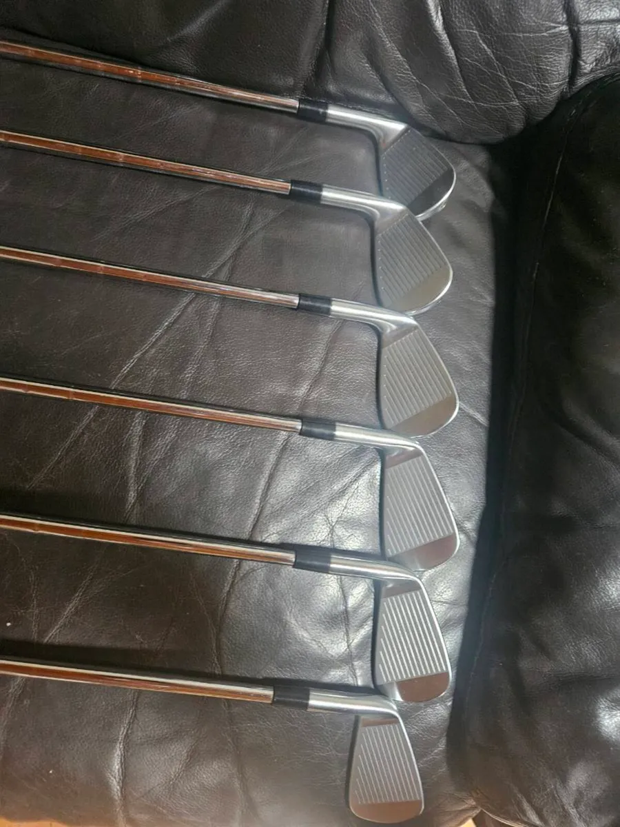 Taylormade Golf Clubs - Image 4