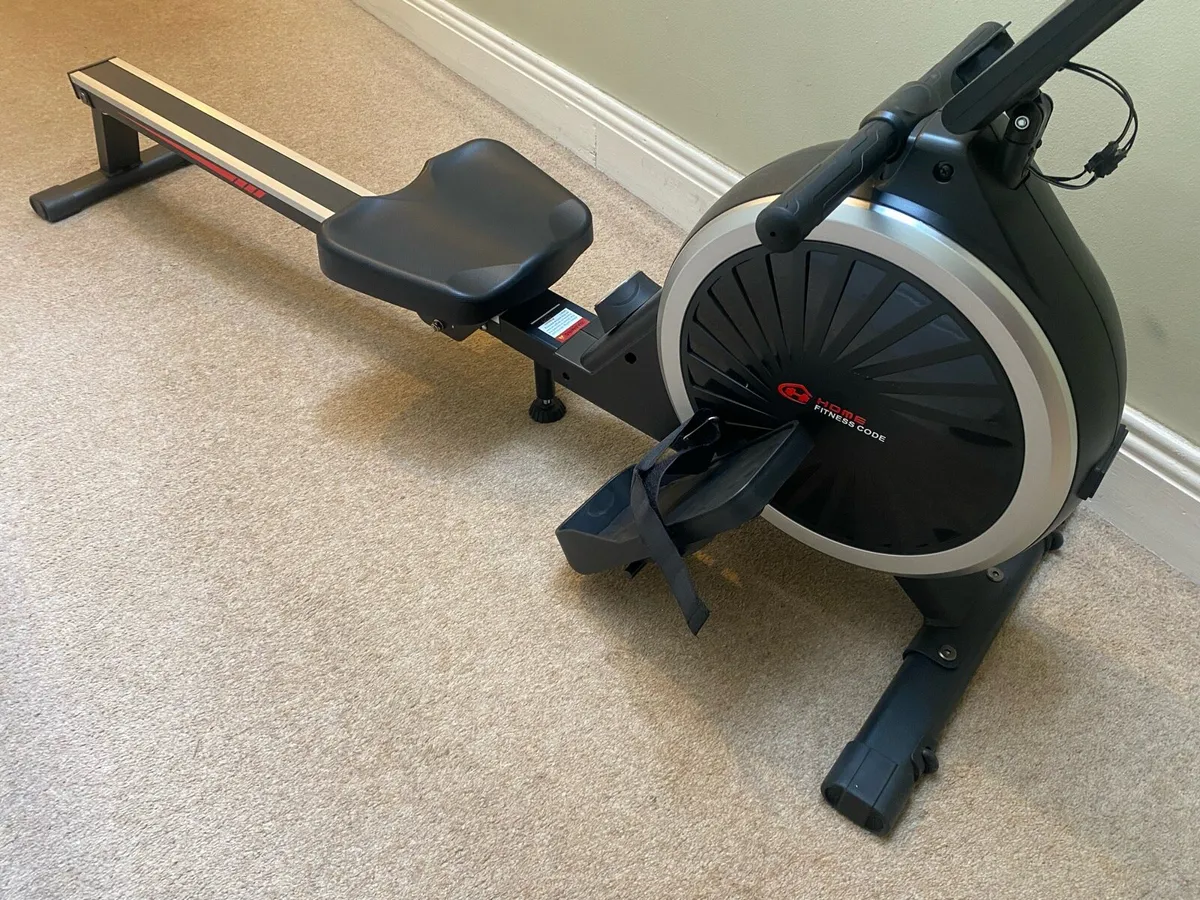 Rowing Machine - Image 1