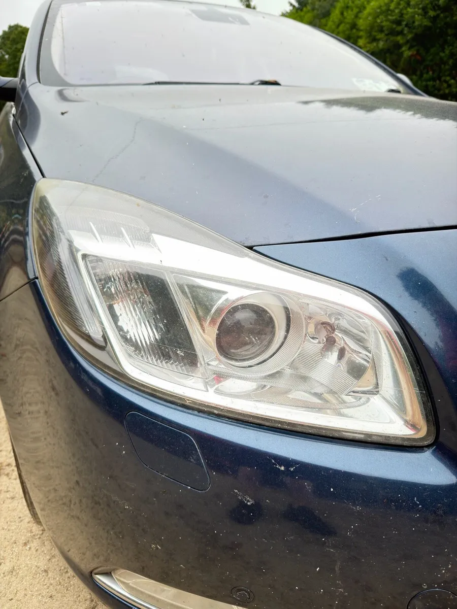 Insignia AFL bi xenon headlights x2 - Image 1
