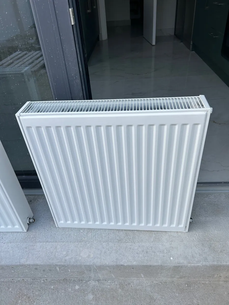 2 Radiators - Image 2