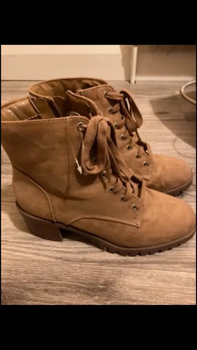 Ladies boots - Image 2