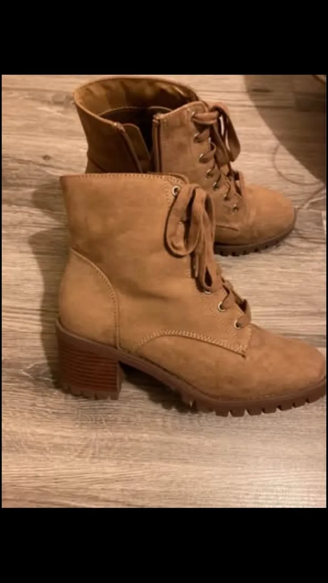 Ladies boots - Image 3