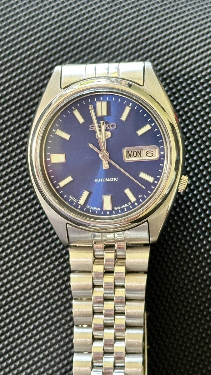 Watch Vintage Seiko 5 Automatic Blue Dial - Image 1