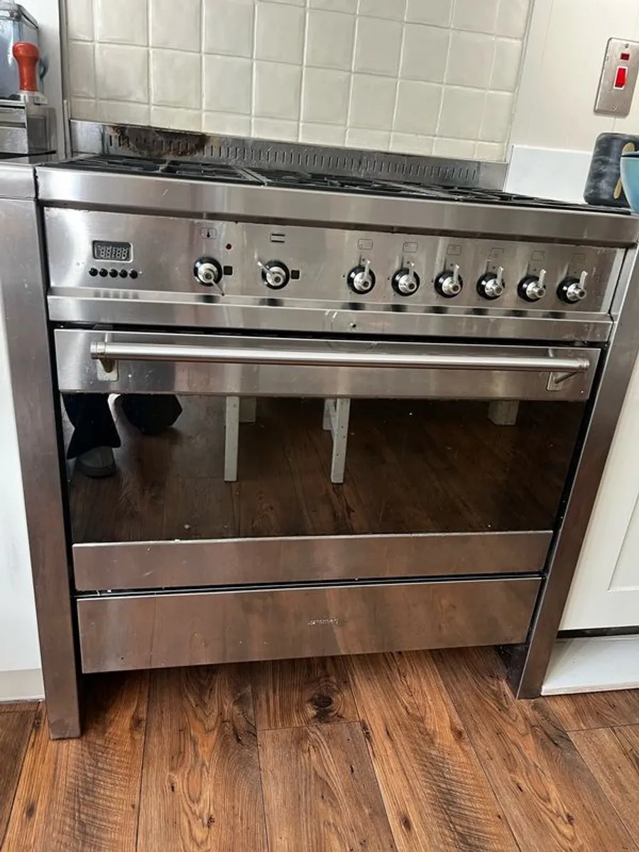 Smeg dual fuel range cooker - Image 1