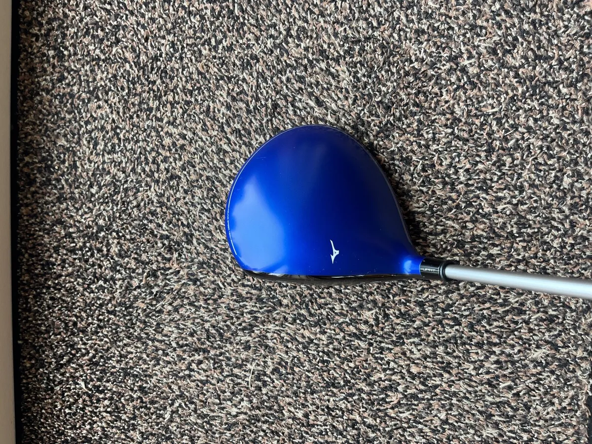 Mizuno ST180 RH Golf Driver - Image 1