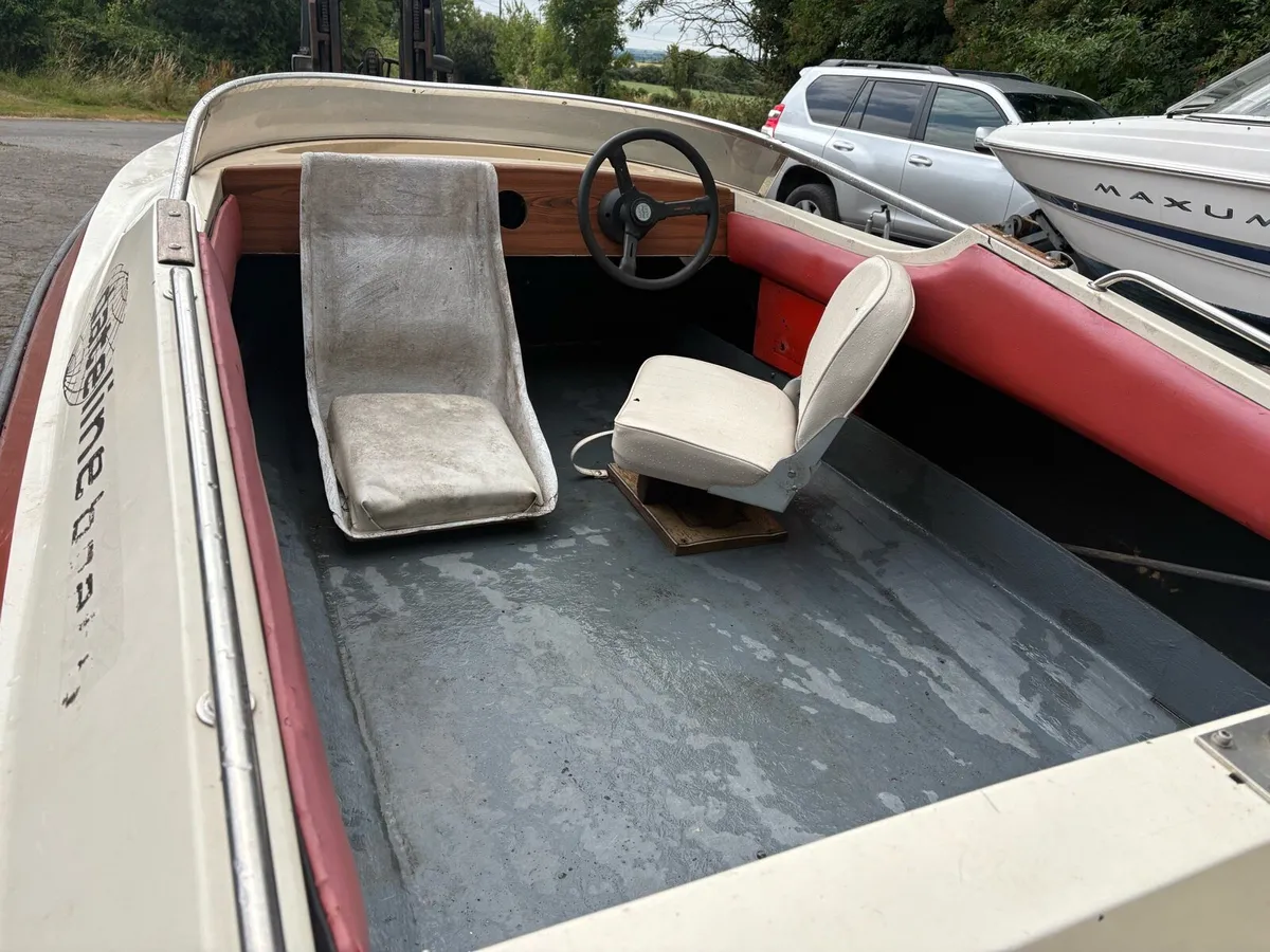 Dateline Speed boat - Image 4