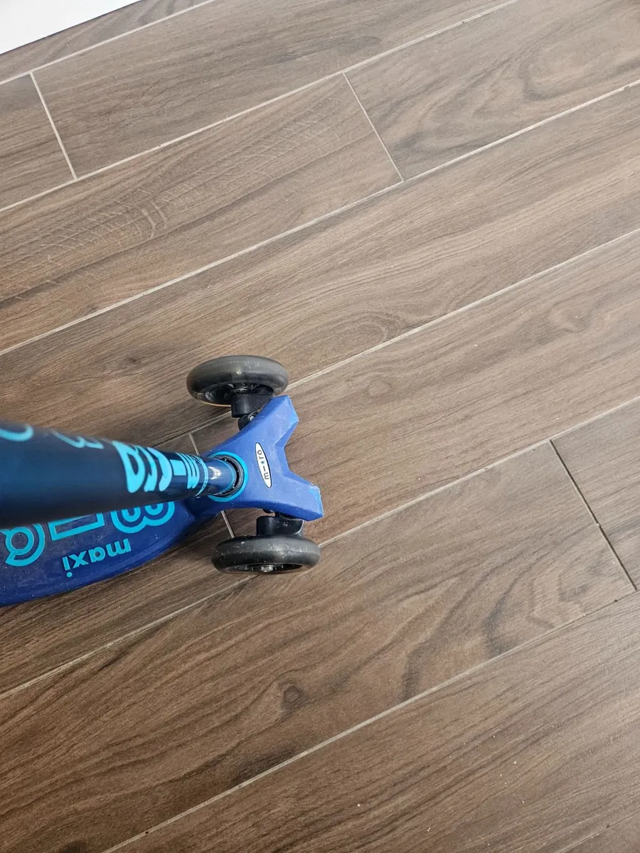 Scooter - Image 4