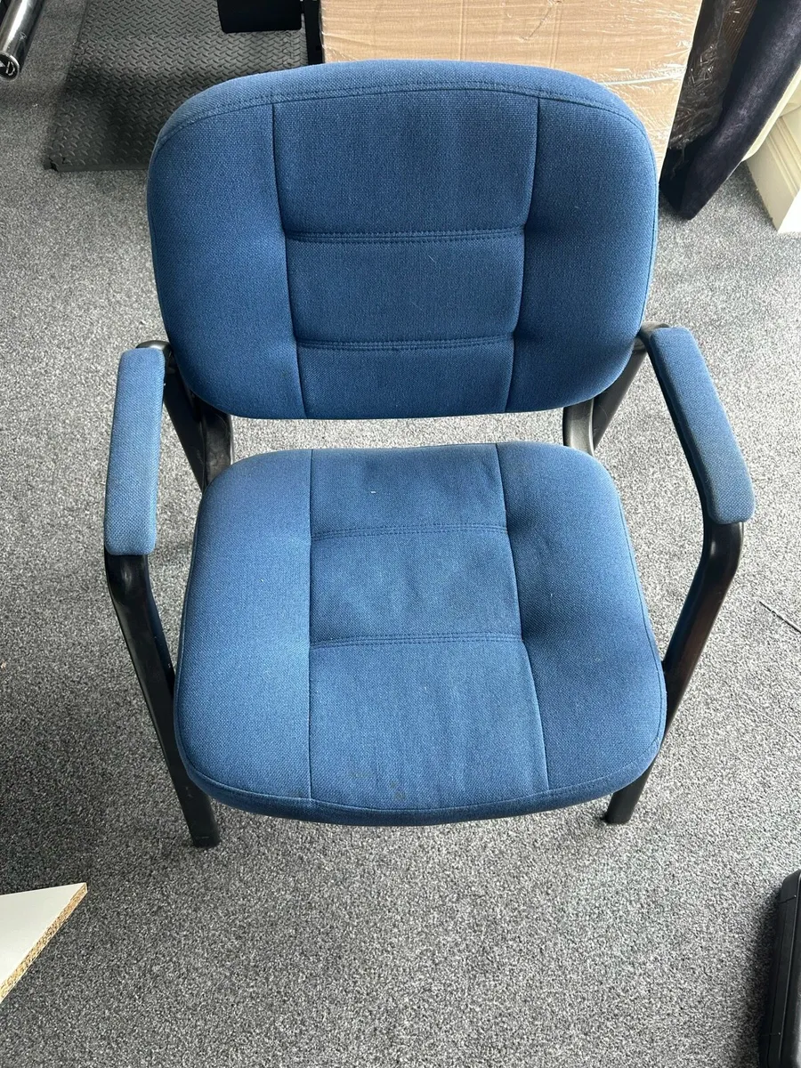 2x Chairs - Image 2