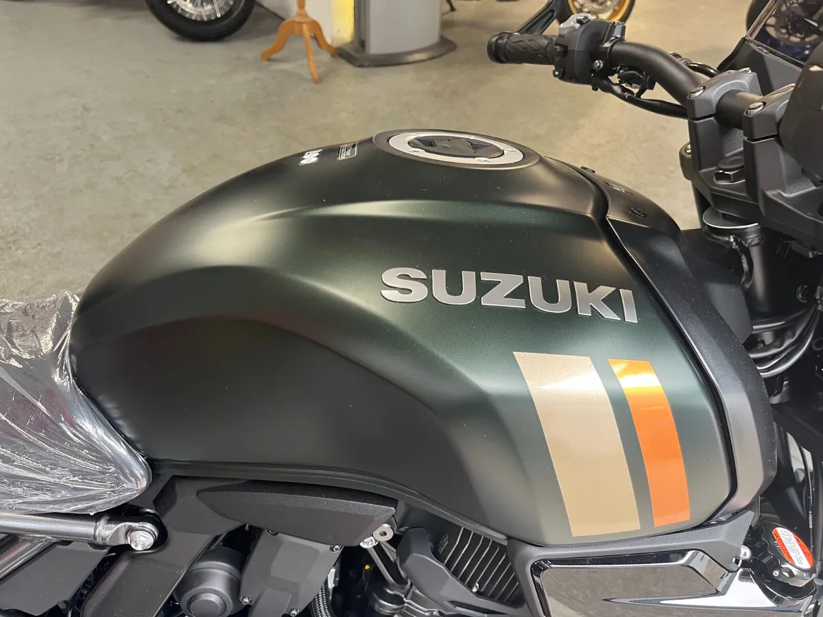 2026 Suzuki GSX8 TT @ Meskells - Image 2
