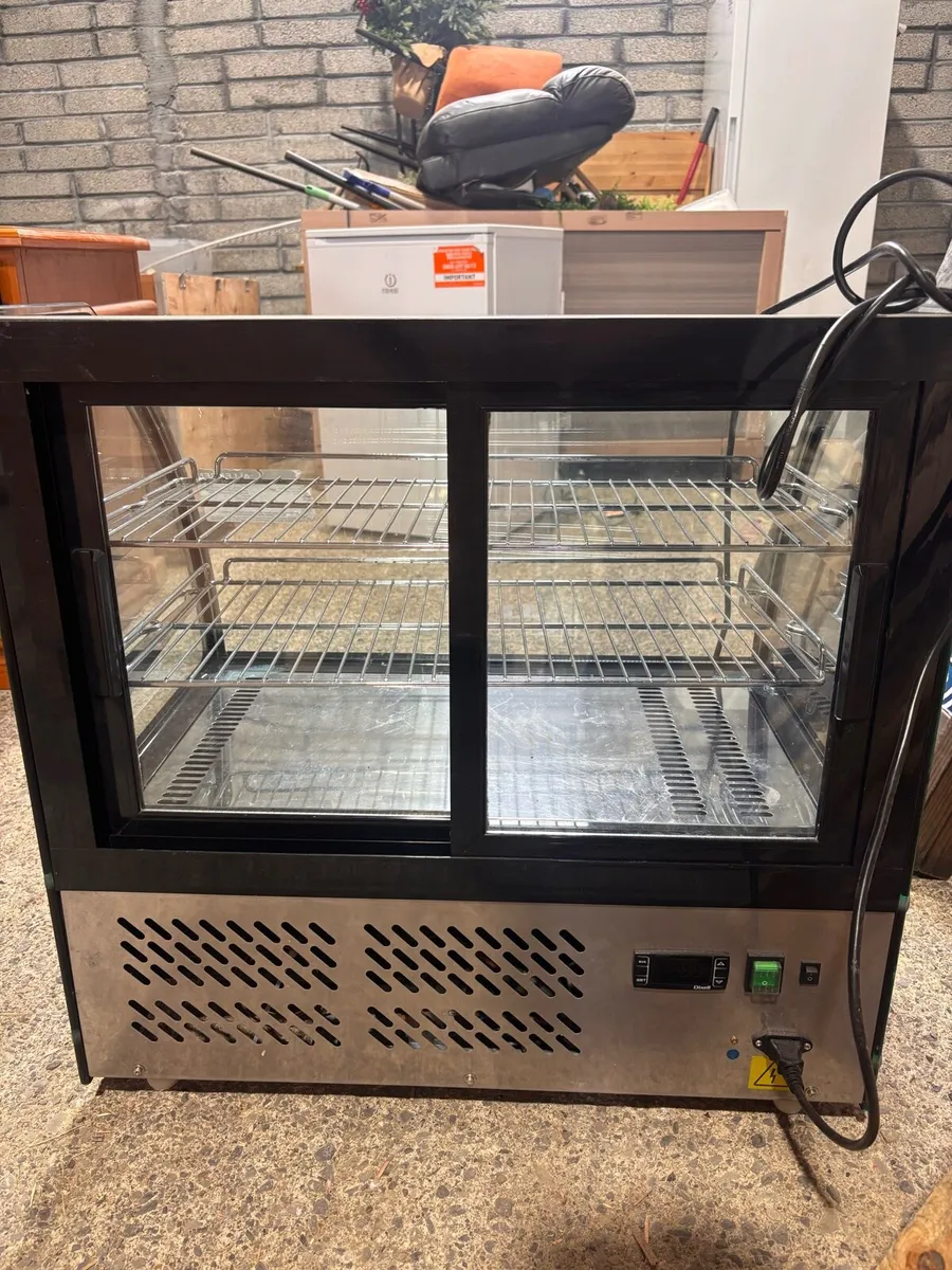Display fridge - Image 1