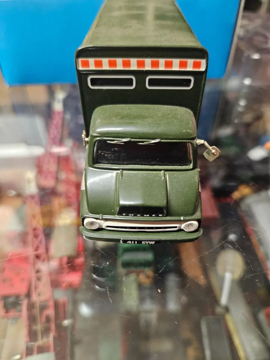 Corgi Truck - Image 3